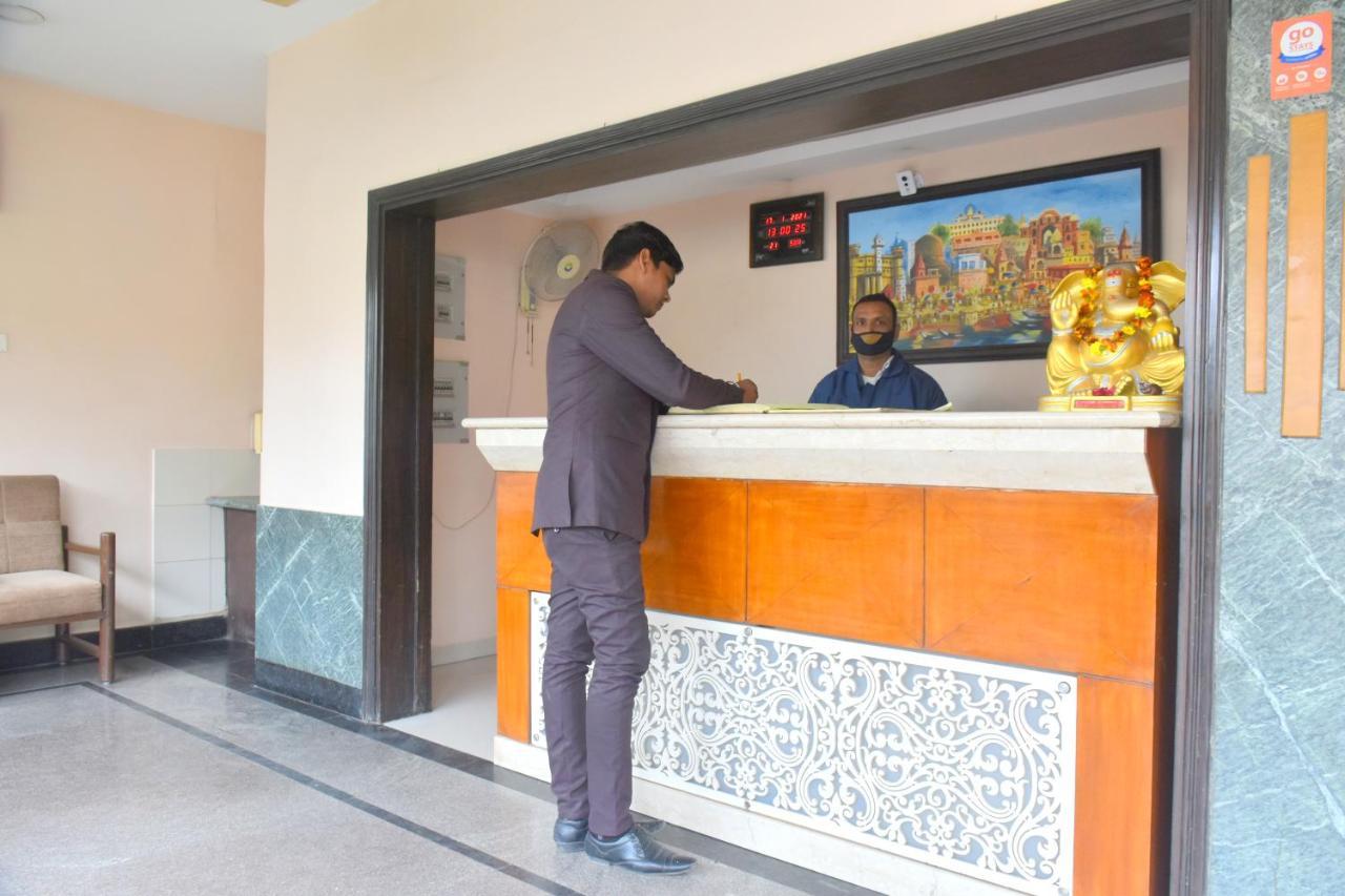 Hotel City Grand Varanasi Exterior photo